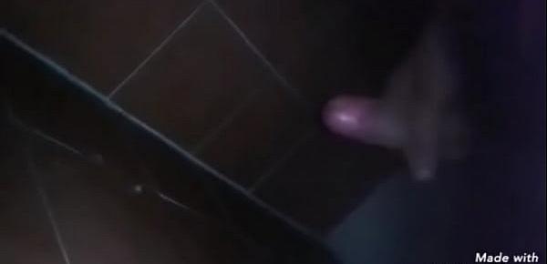  Colombiano se pajea en el baño COMENTEN PARA SUBIR MAS DE MIS VIDEOS